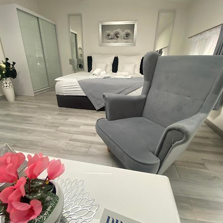 Rezydencja Mysliwska - Apartamenty Koszalin Bagian luar foto