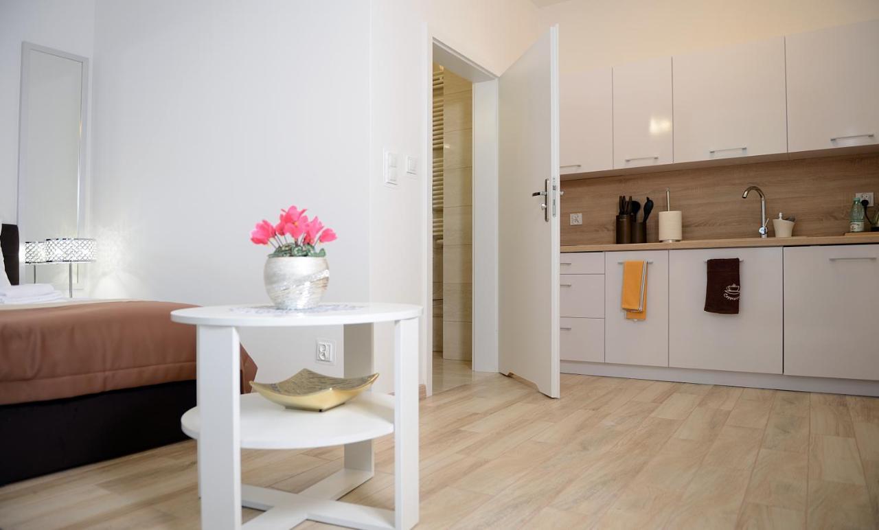 Rezydencja Mysliwska - Apartamenty Koszalin Bagian luar foto