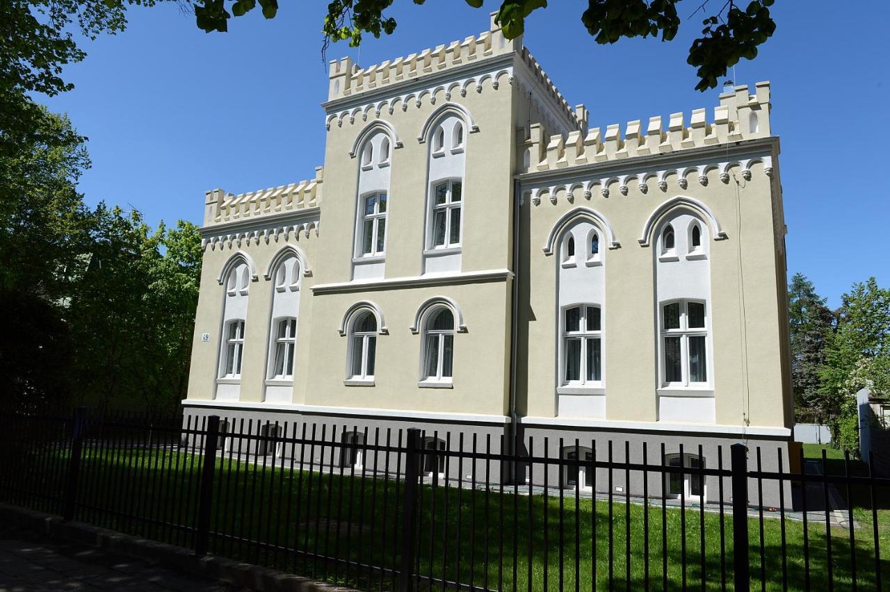Rezydencja Mysliwska - Apartamenty Koszalin Bagian luar foto